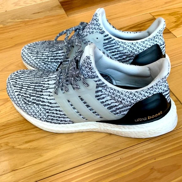 Adidas Ultraboost 3.0 Oreo - Picture 2 of 8